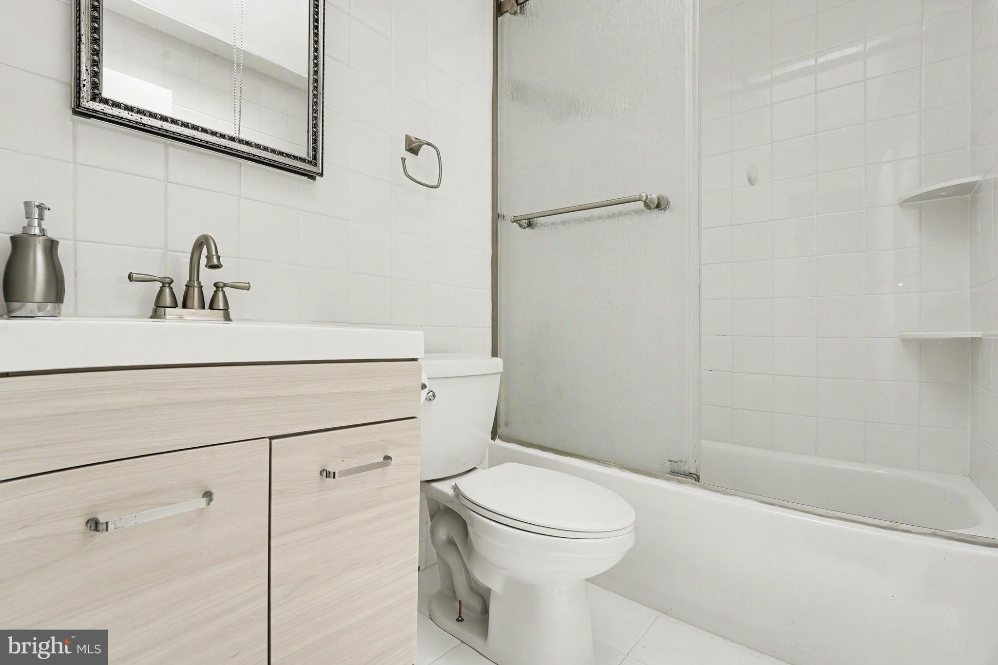 LANSDALE - Residential