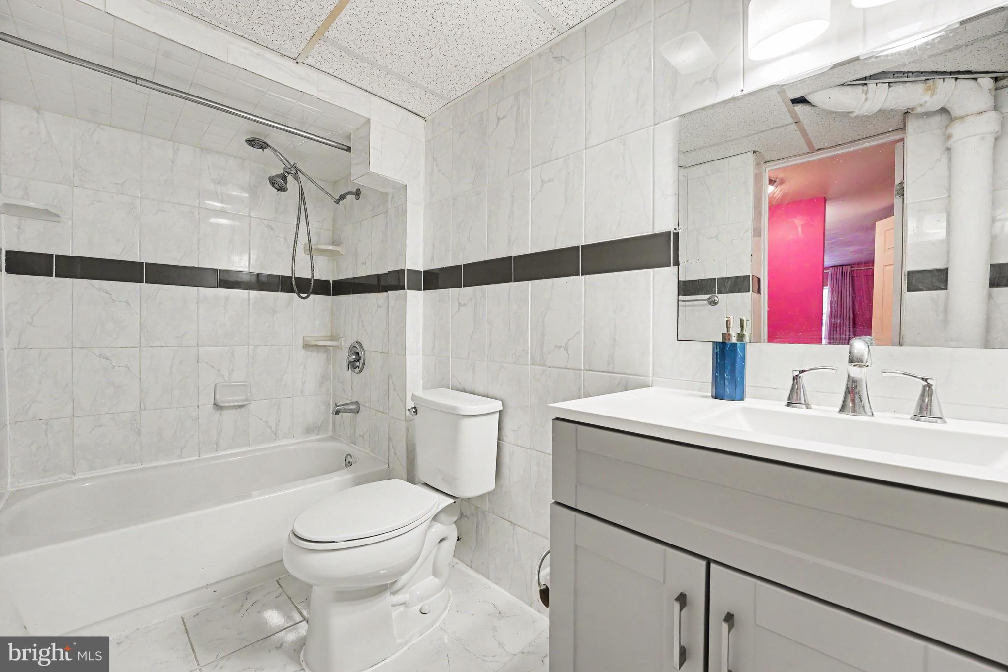 LANSDALE - Residential