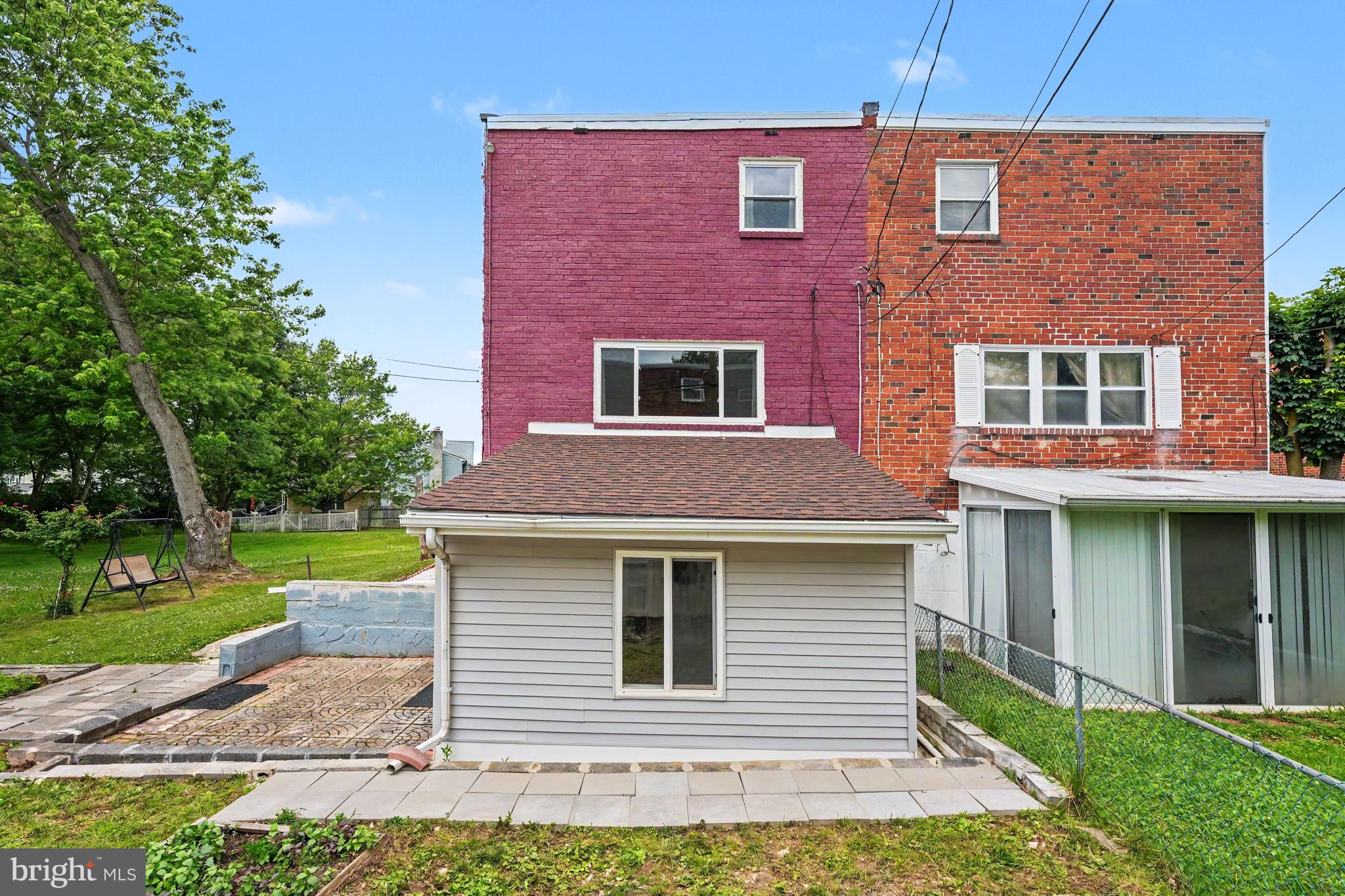 LANSDALE - Residential