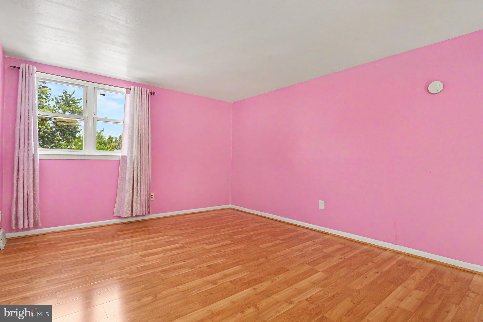 LANSDALE - Residential