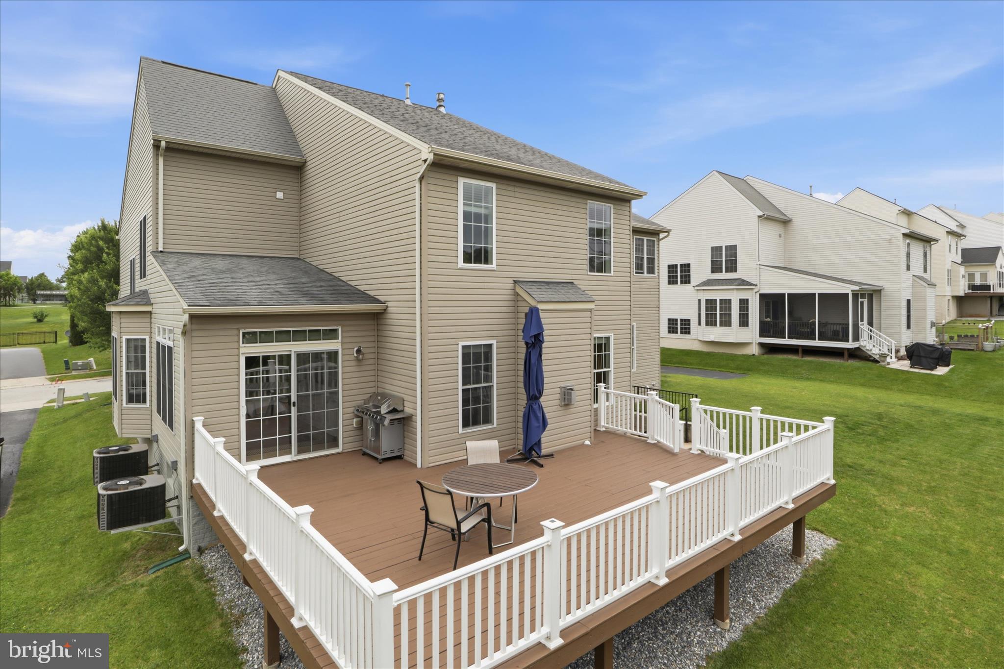 LOGANS RESERVE - Residential
