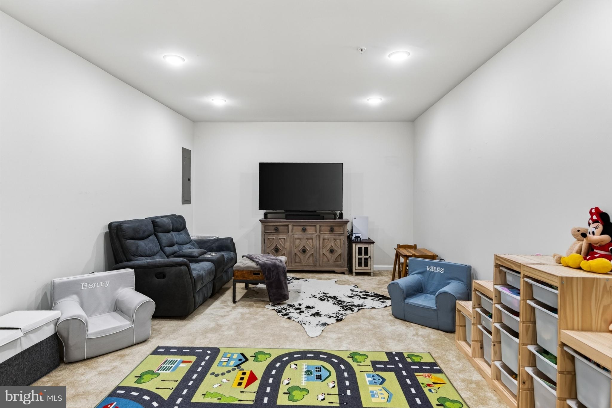 COURT AT CHESTER SP - Residential