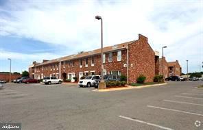 **  All Brick building in the heart of Clinton *   Nicely landscaped *  Open reception area , private office and large area in rear of office...many possibilities !   Freshly painted, new flooring and brand new bath  *
A must to see **   awaiting your business