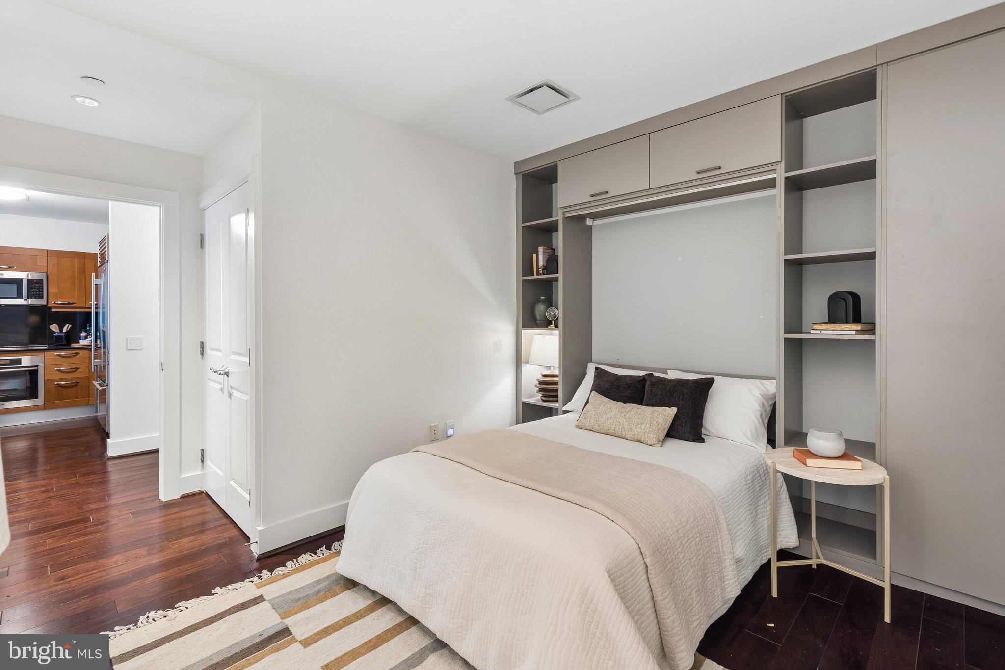 CENTER CITY - Residential