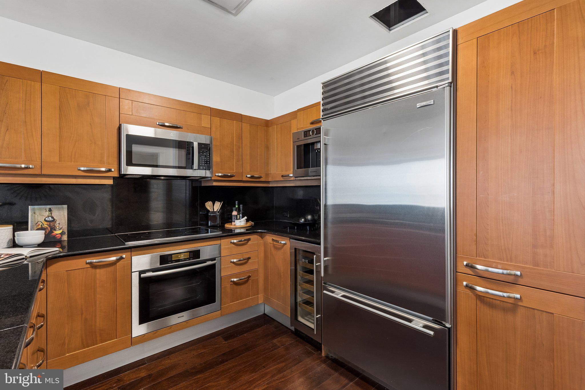 CENTER CITY - Residential