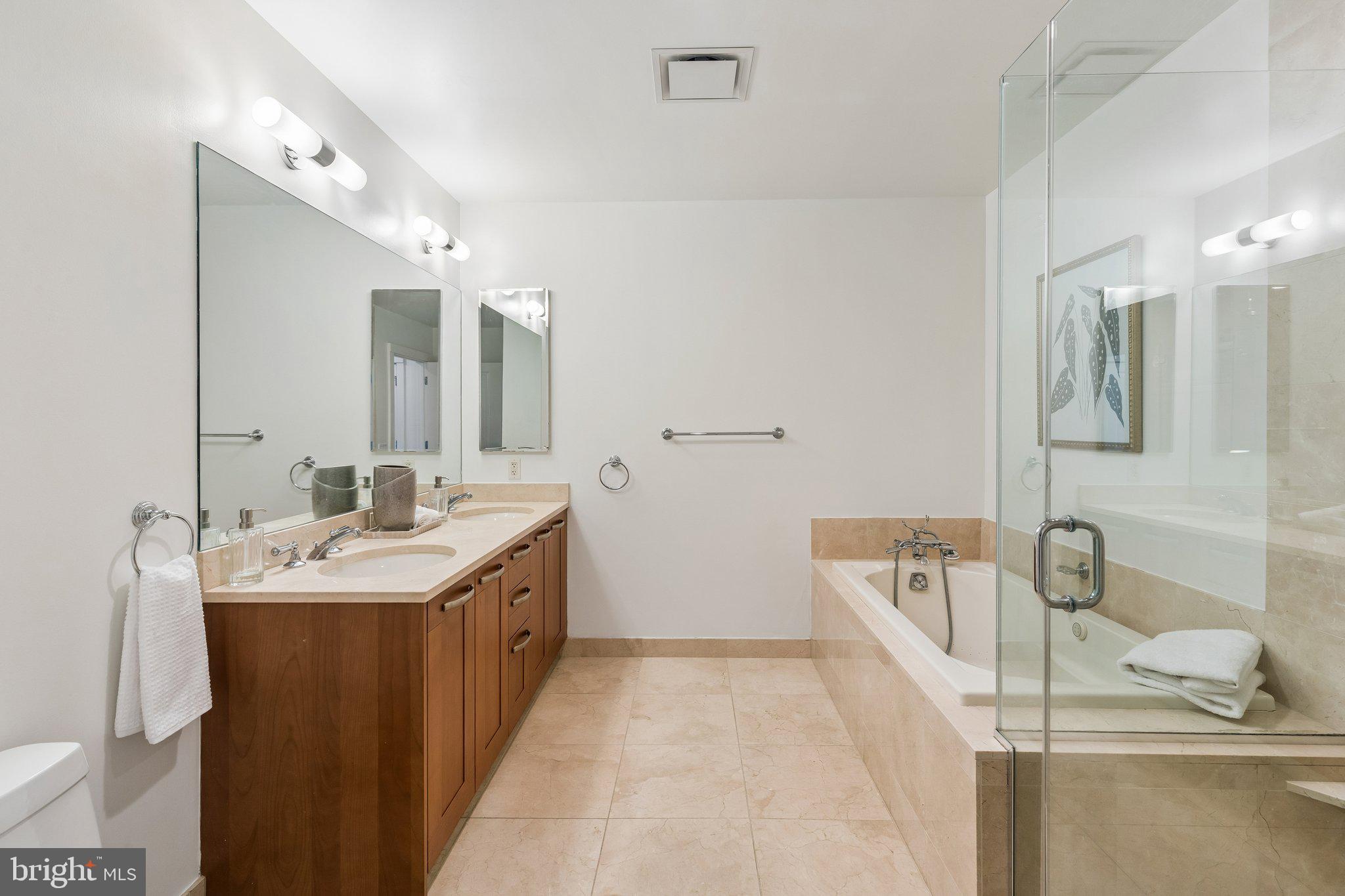 CENTER CITY - Residential