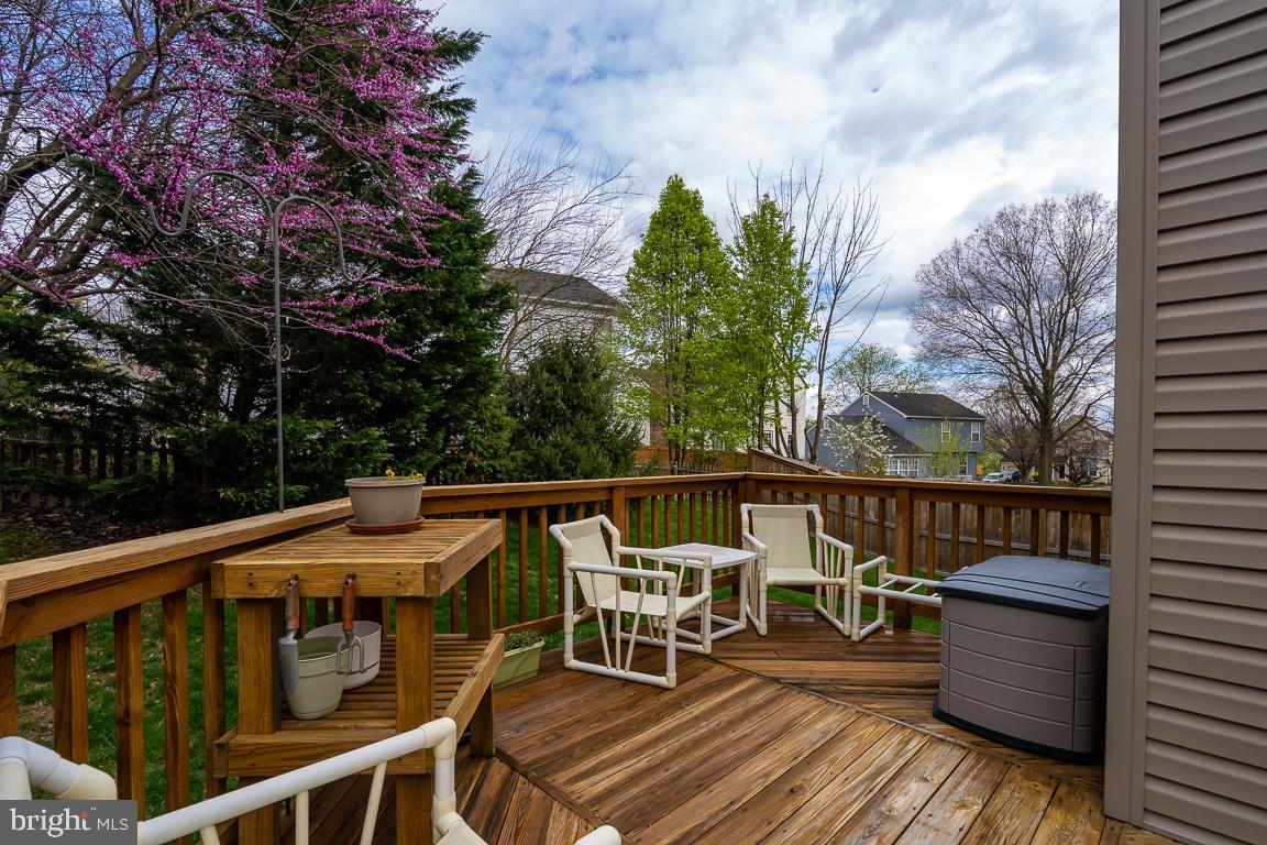 TANGLEWOOD - Residential