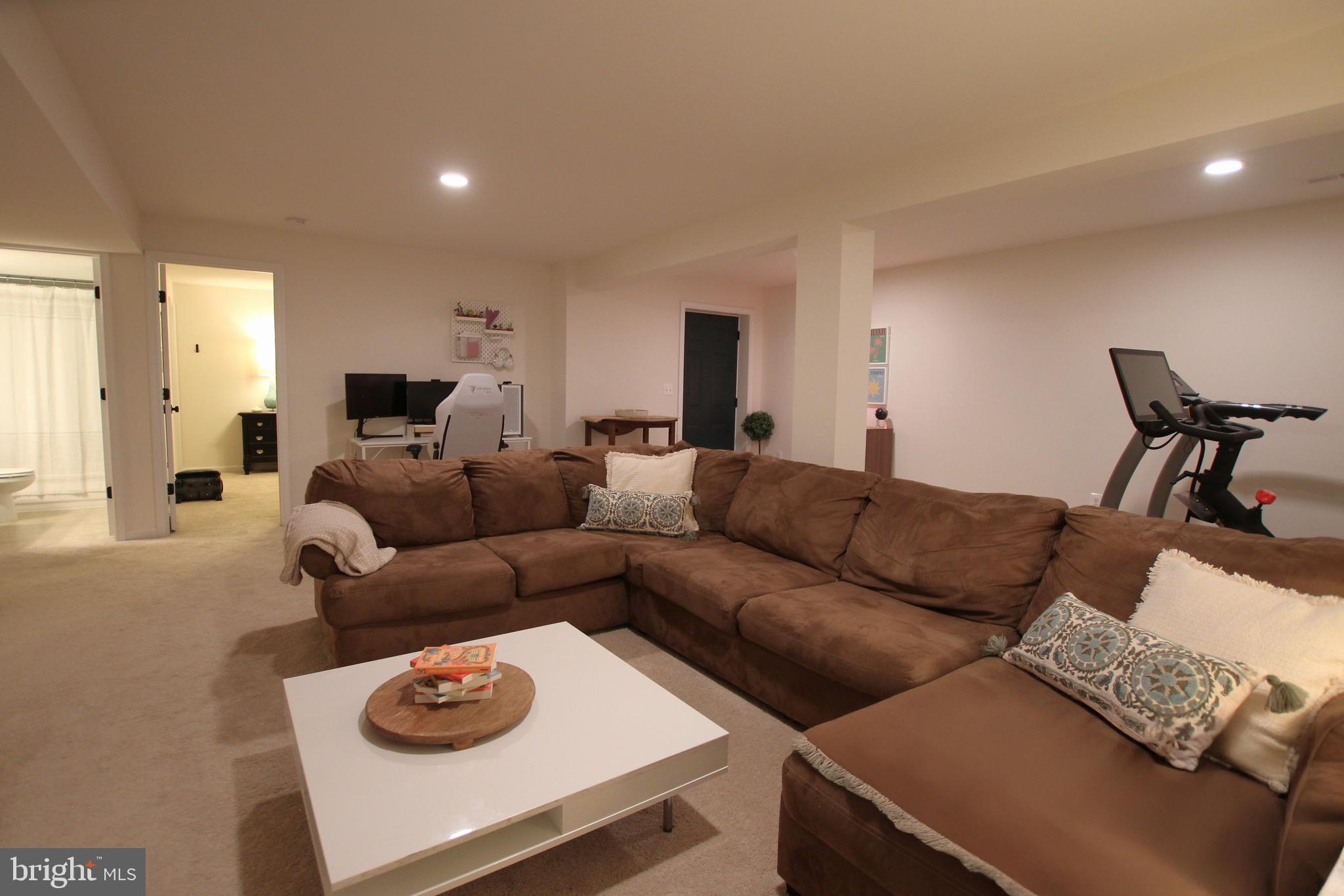 EMBREY MILL - Residential
