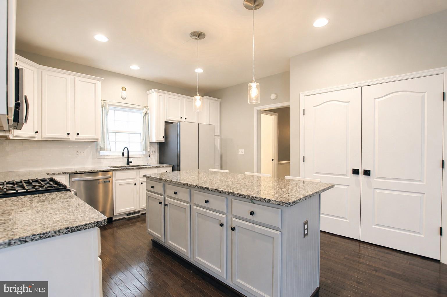 EMBREY MILL - Residential