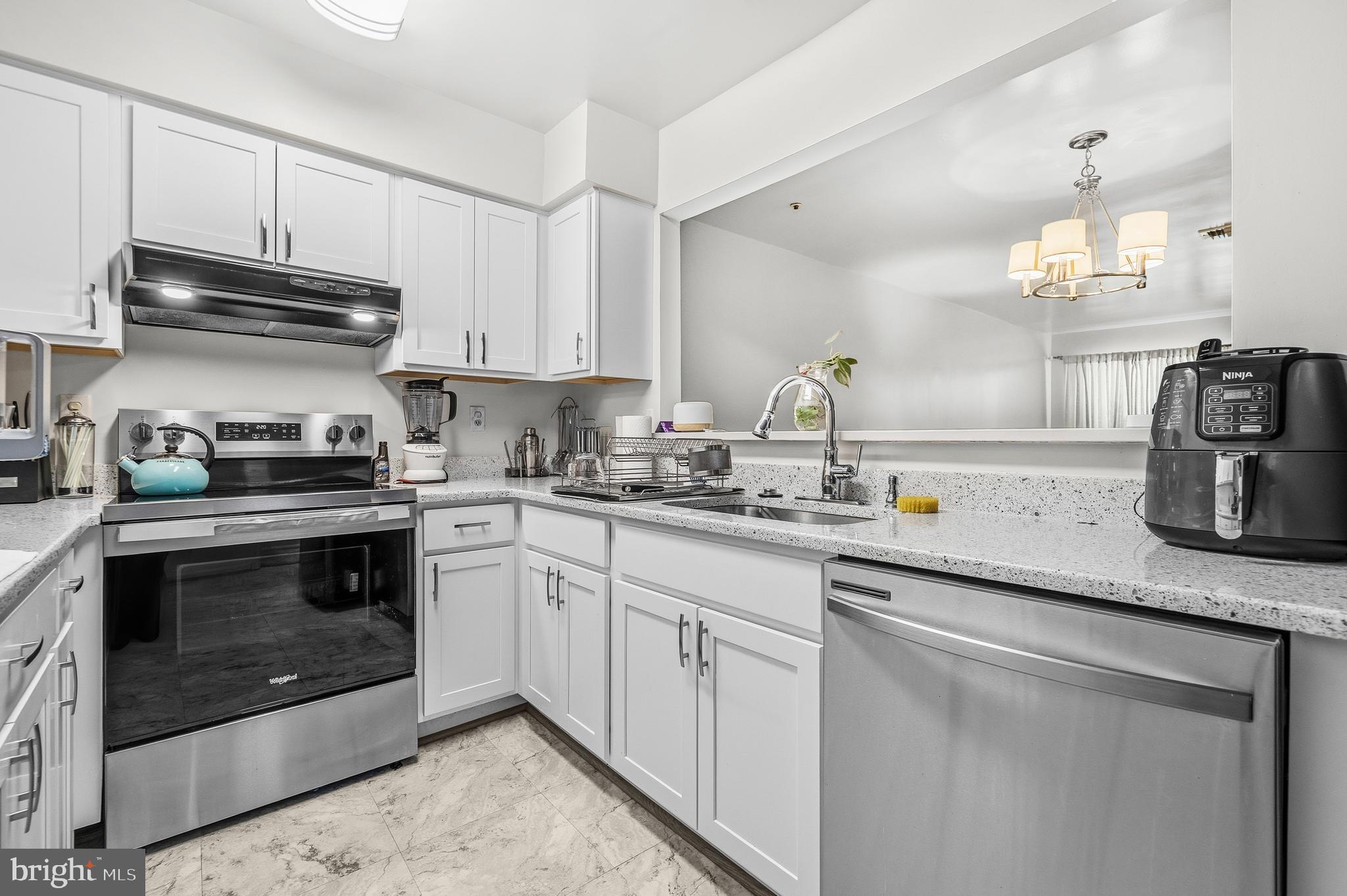 GLENSFORD CONDO - Residential