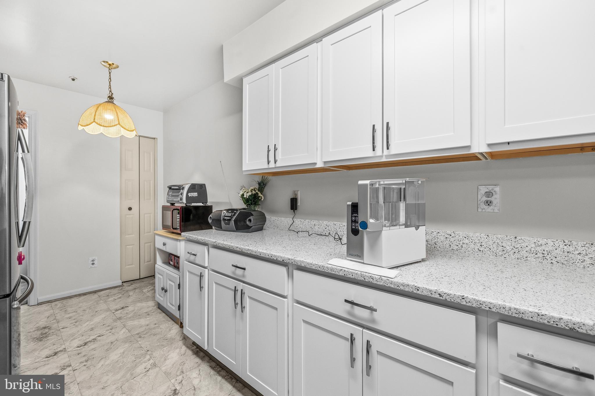 GLENSFORD CONDO - Residential