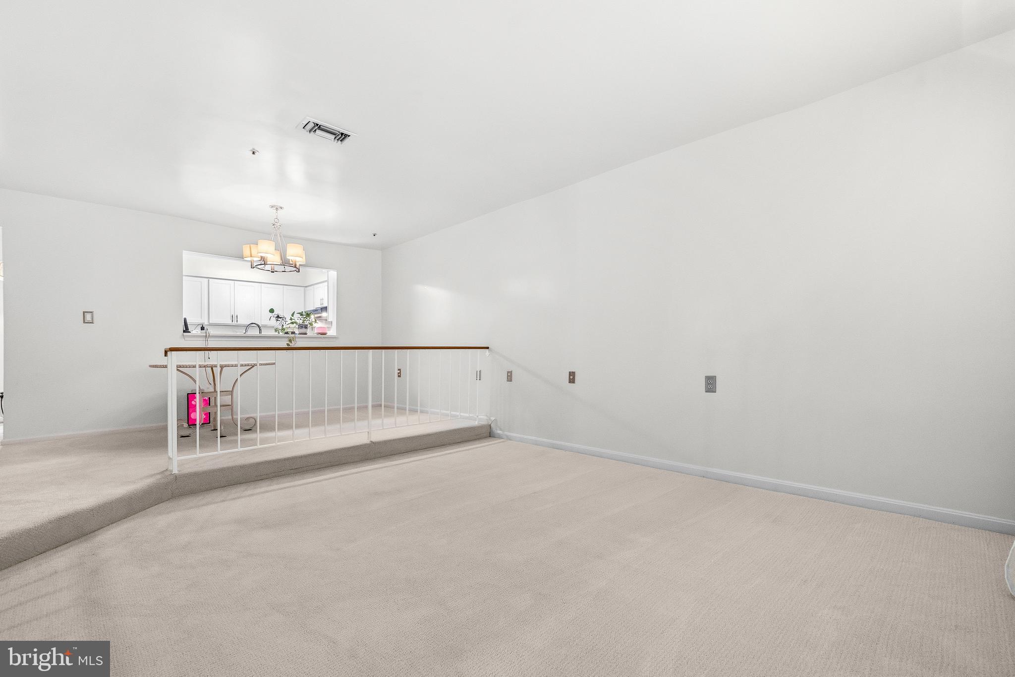 GLENSFORD CONDO - Residential