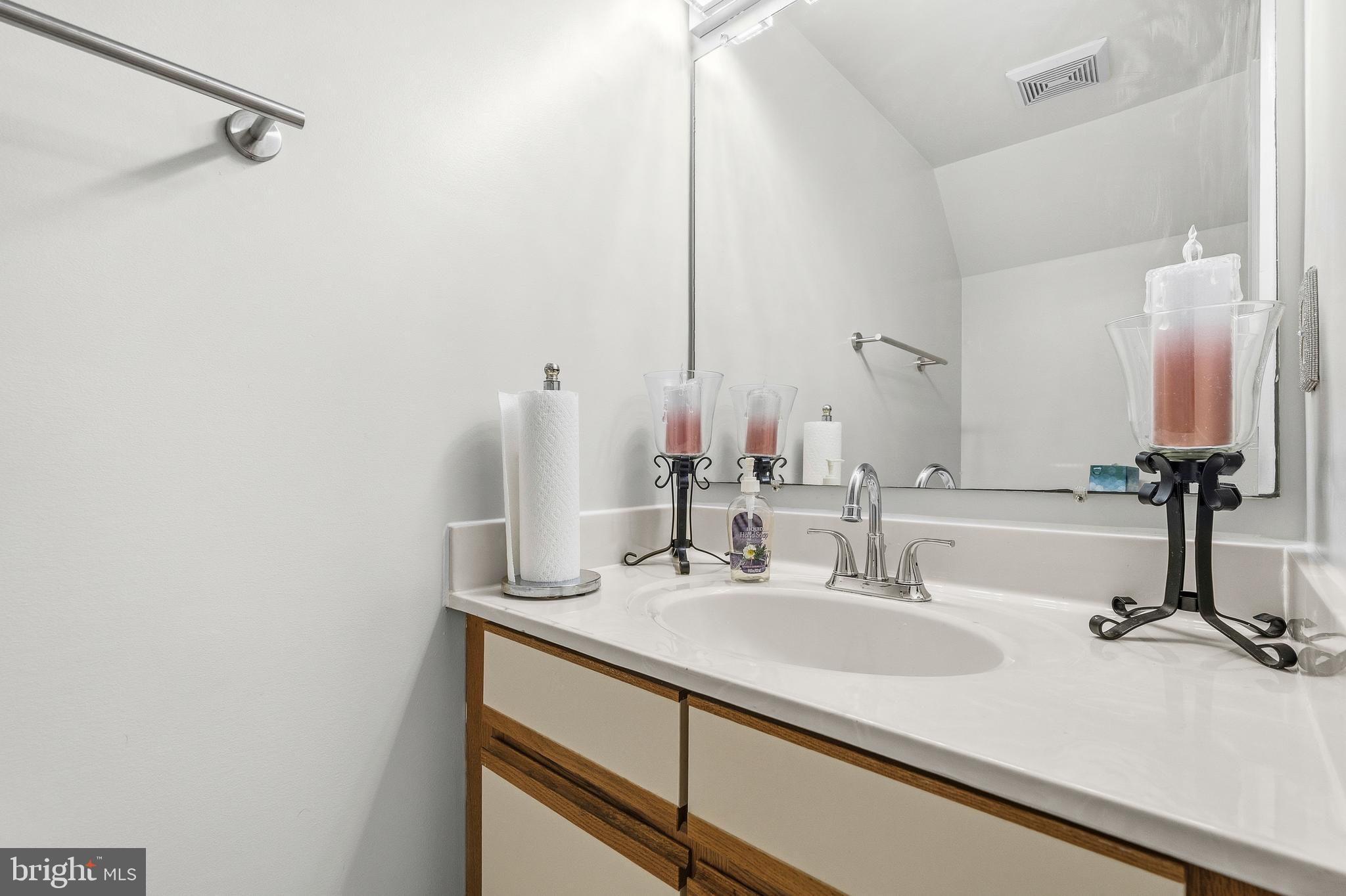 GLENSFORD CONDO - Residential
