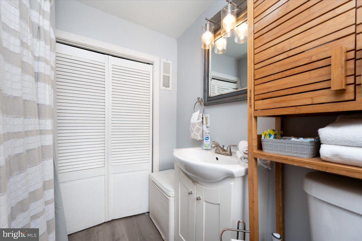 WATER OAK POINT - Residential