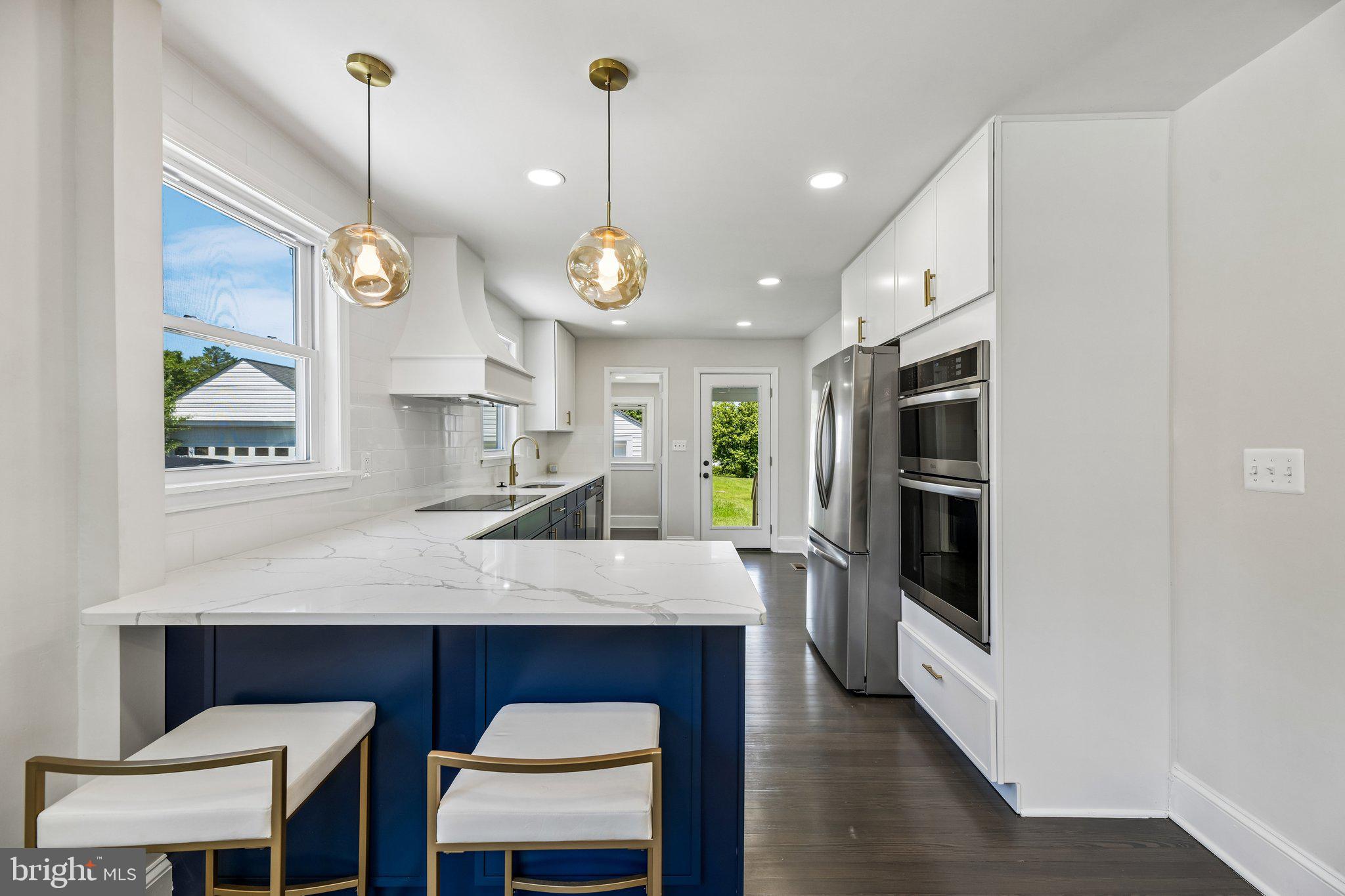 FAIRVIEW - Residential