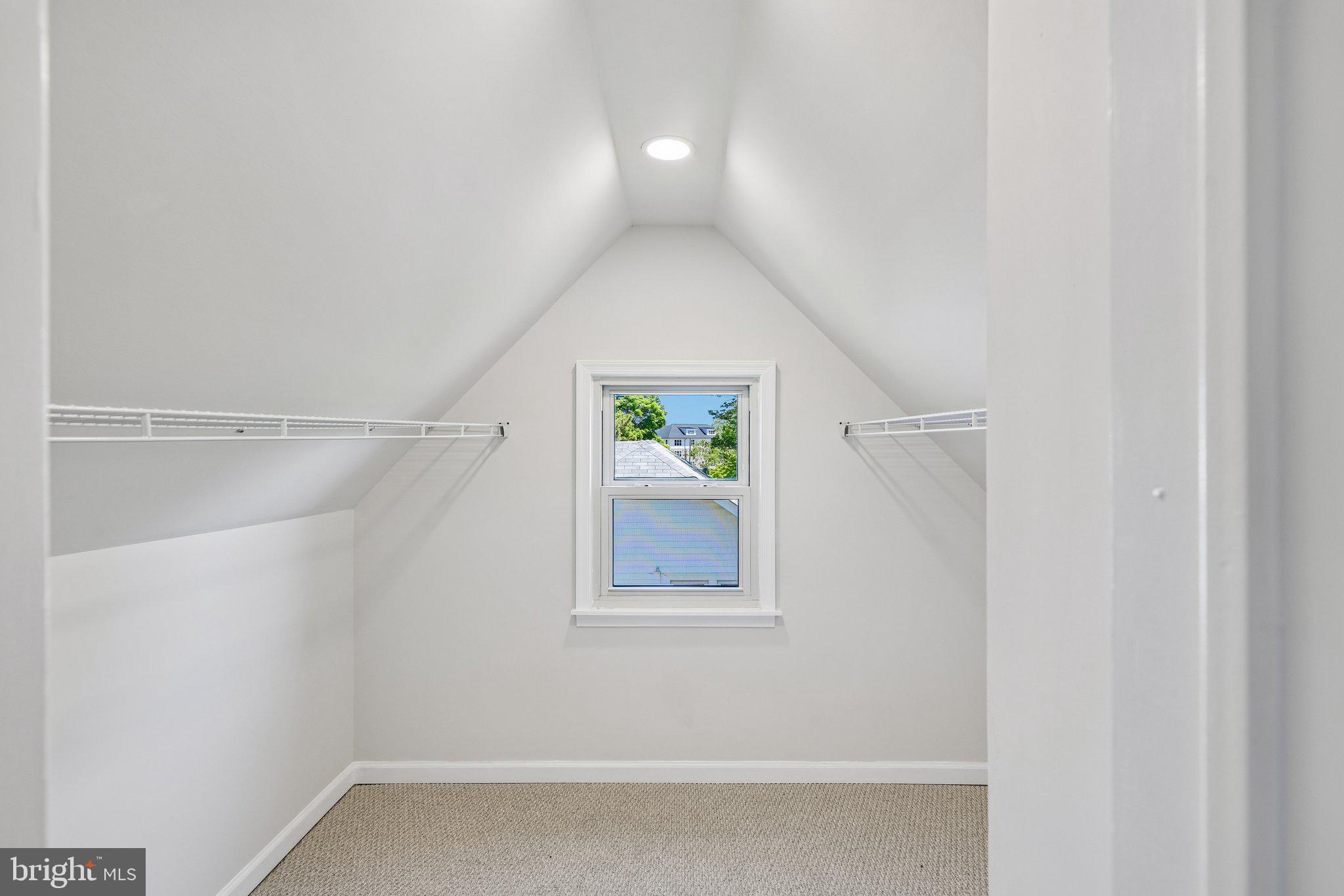 FAIRVIEW - Residential