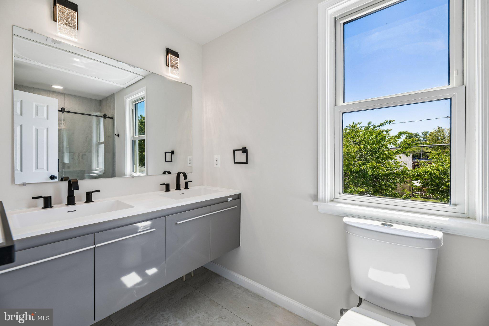 FAIRVIEW - Residential