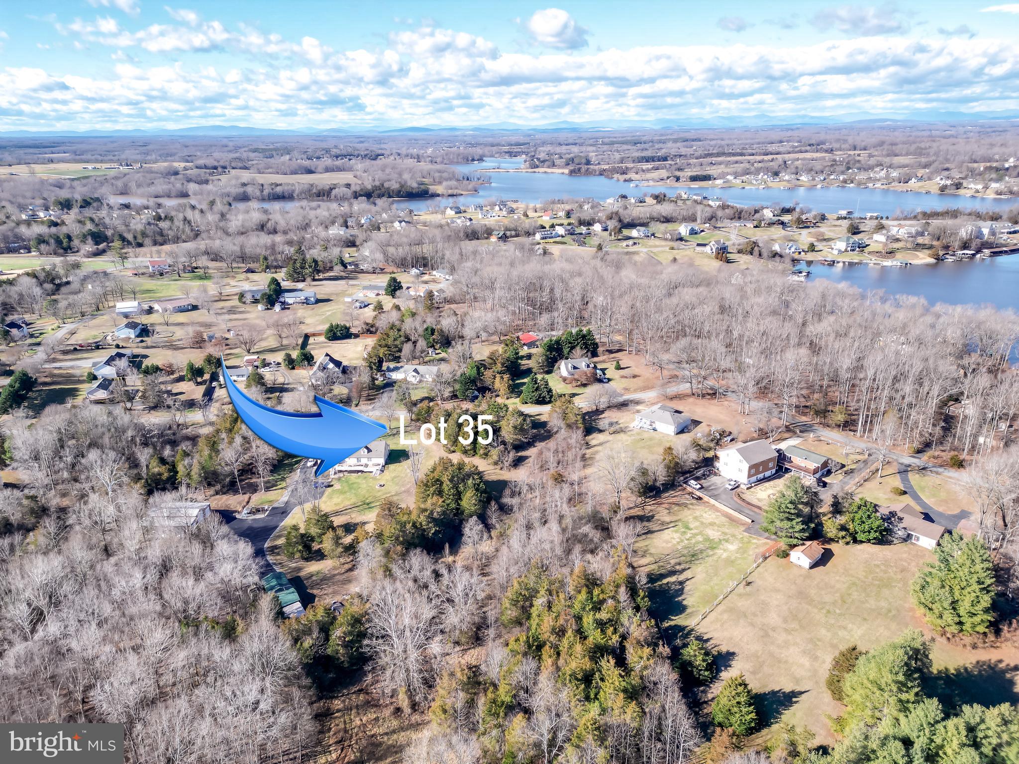 COUNTRYSIDE ON LAKE ANNA - Land