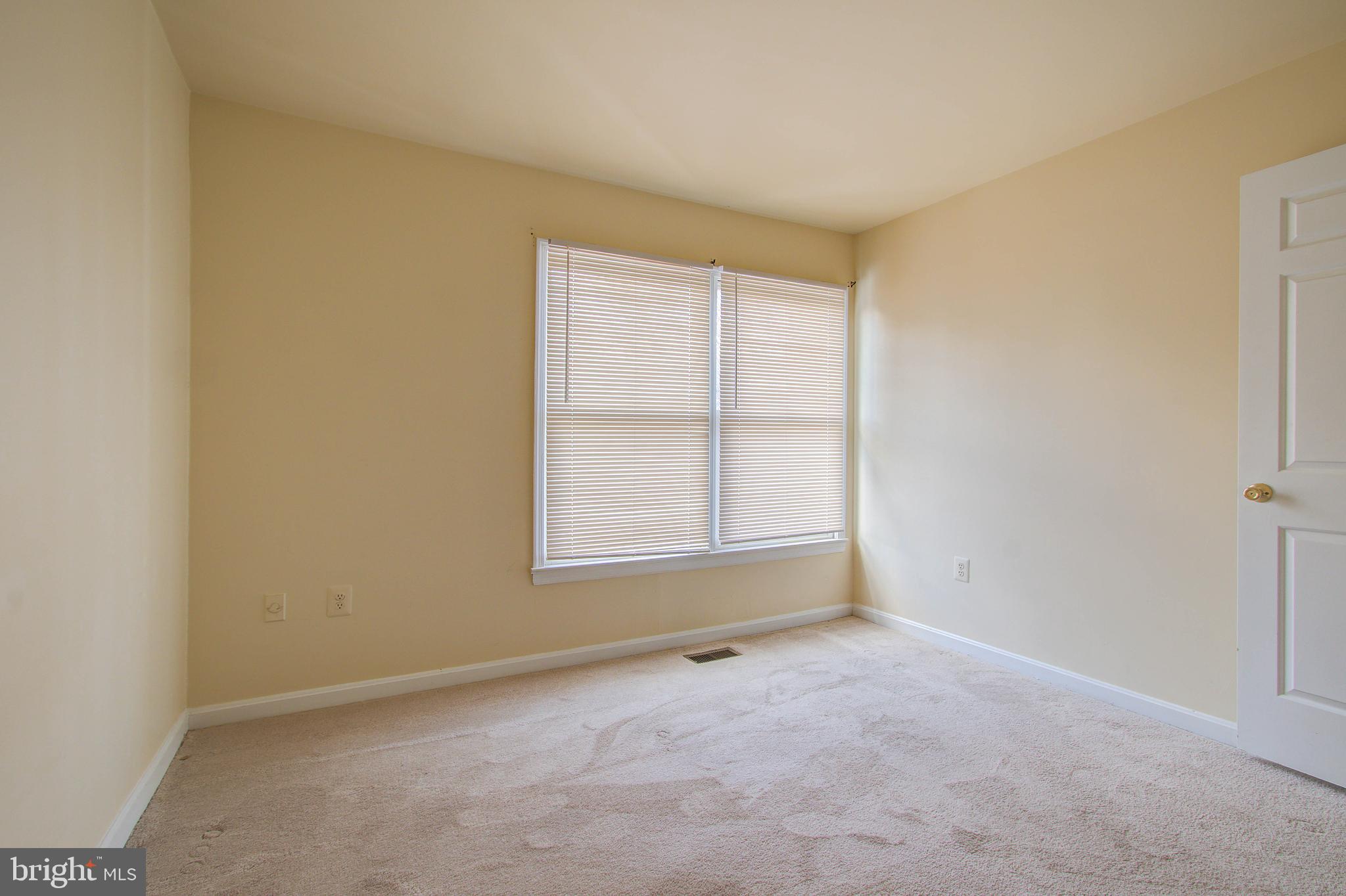 FLOWER HILL - Residential Lease