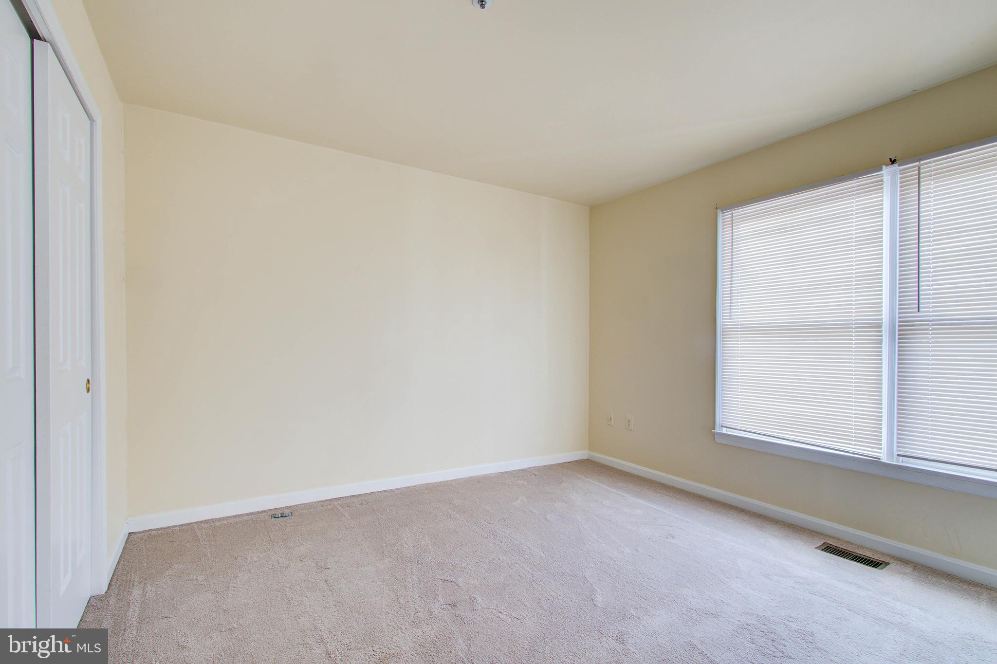 FLOWER HILL - Residential Lease