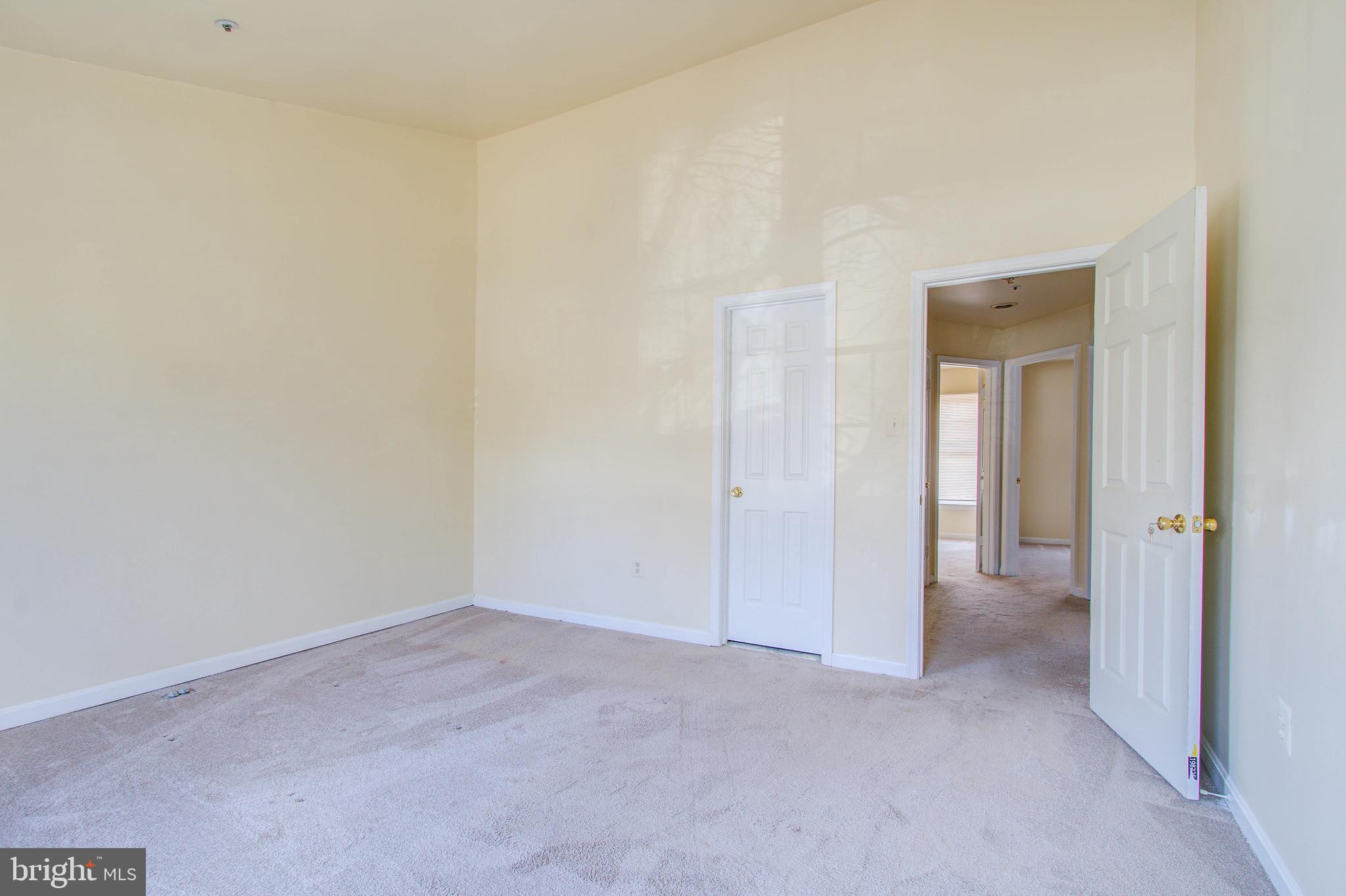 FLOWER HILL - Residential Lease
