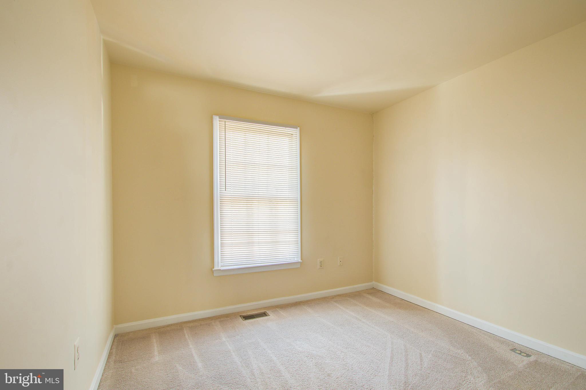 FLOWER HILL - Residential Lease