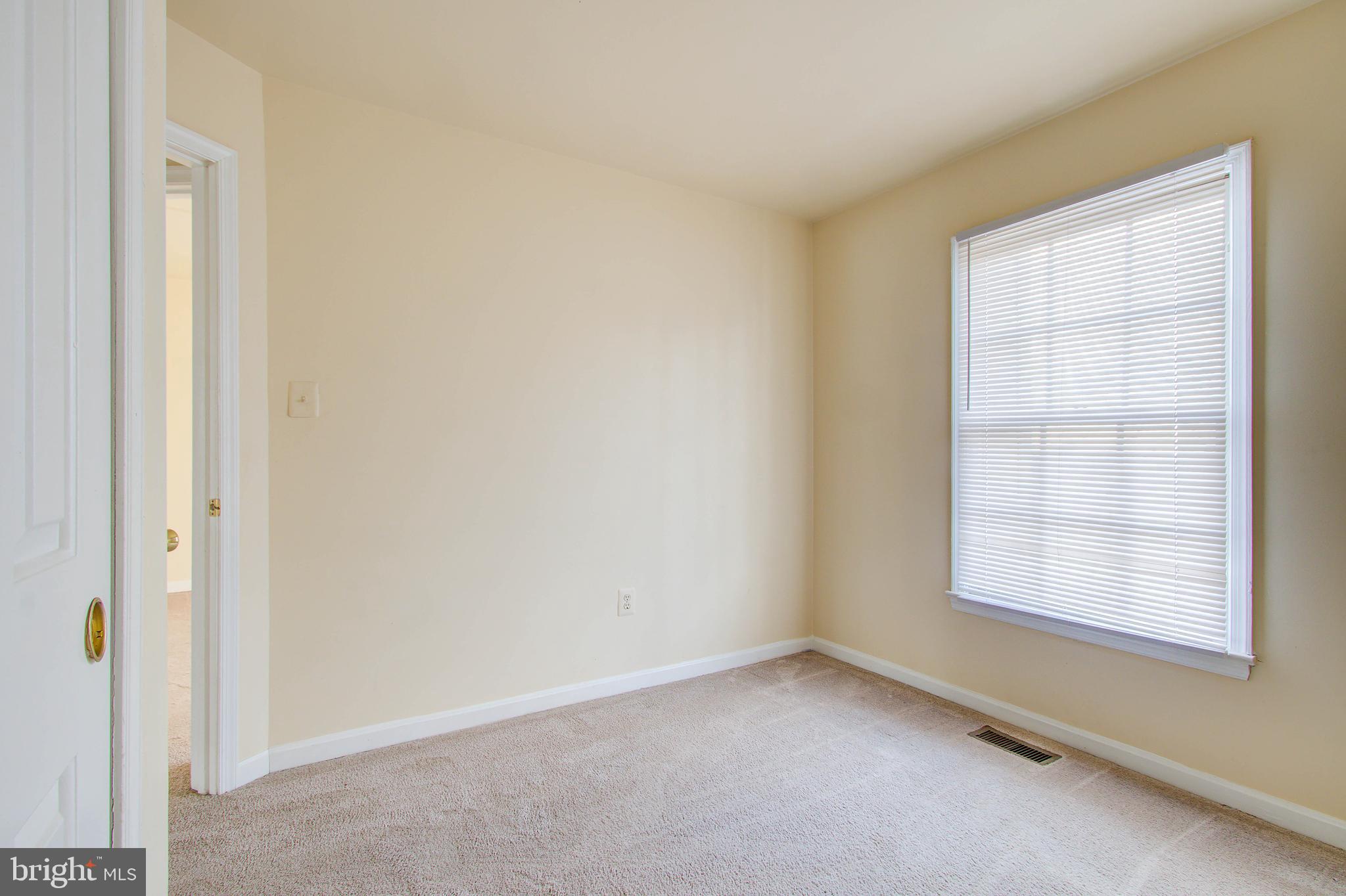 FLOWER HILL - Residential Lease
