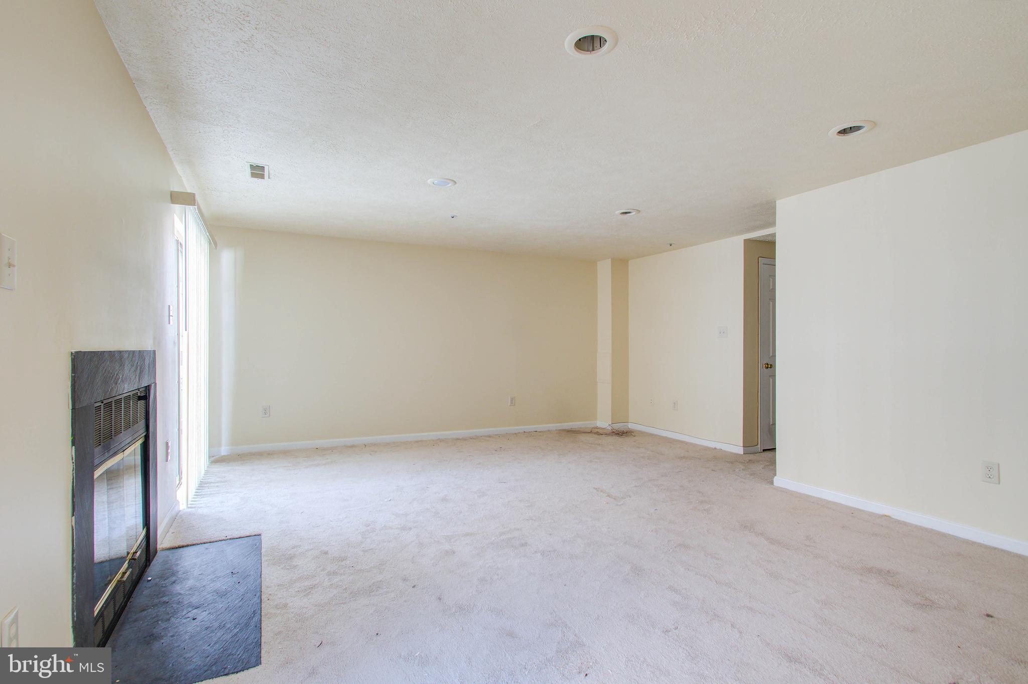 FLOWER HILL - Residential Lease