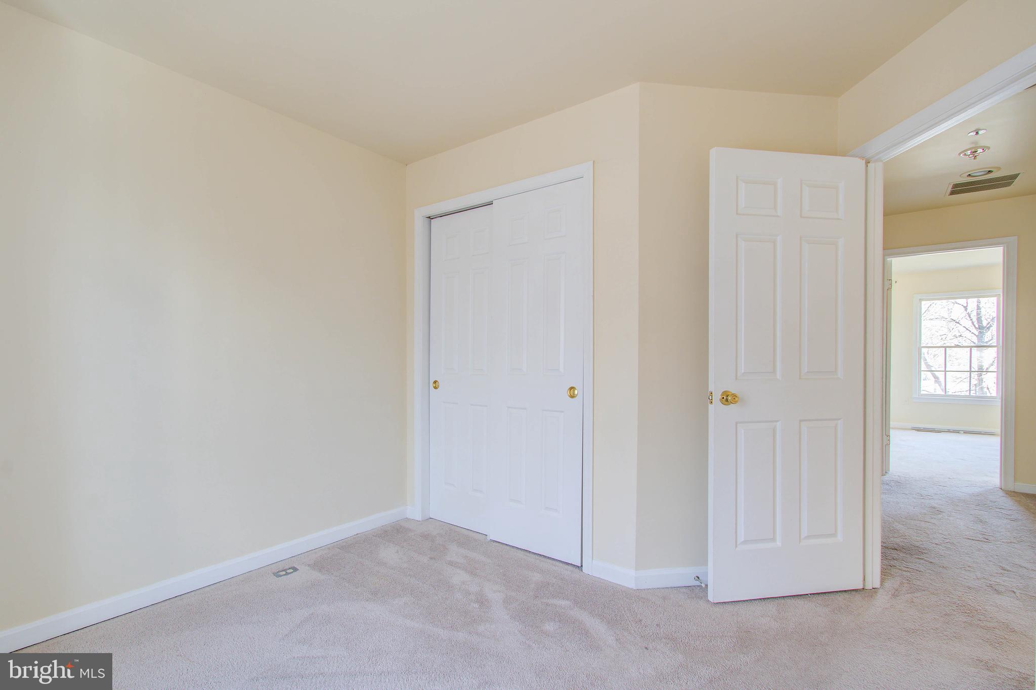 FLOWER HILL - Residential Lease