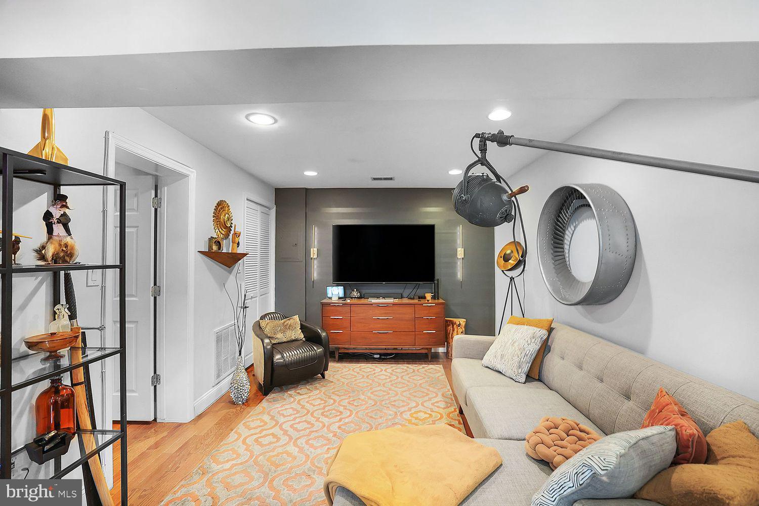 16TH STREET HEIGHTS - Residential