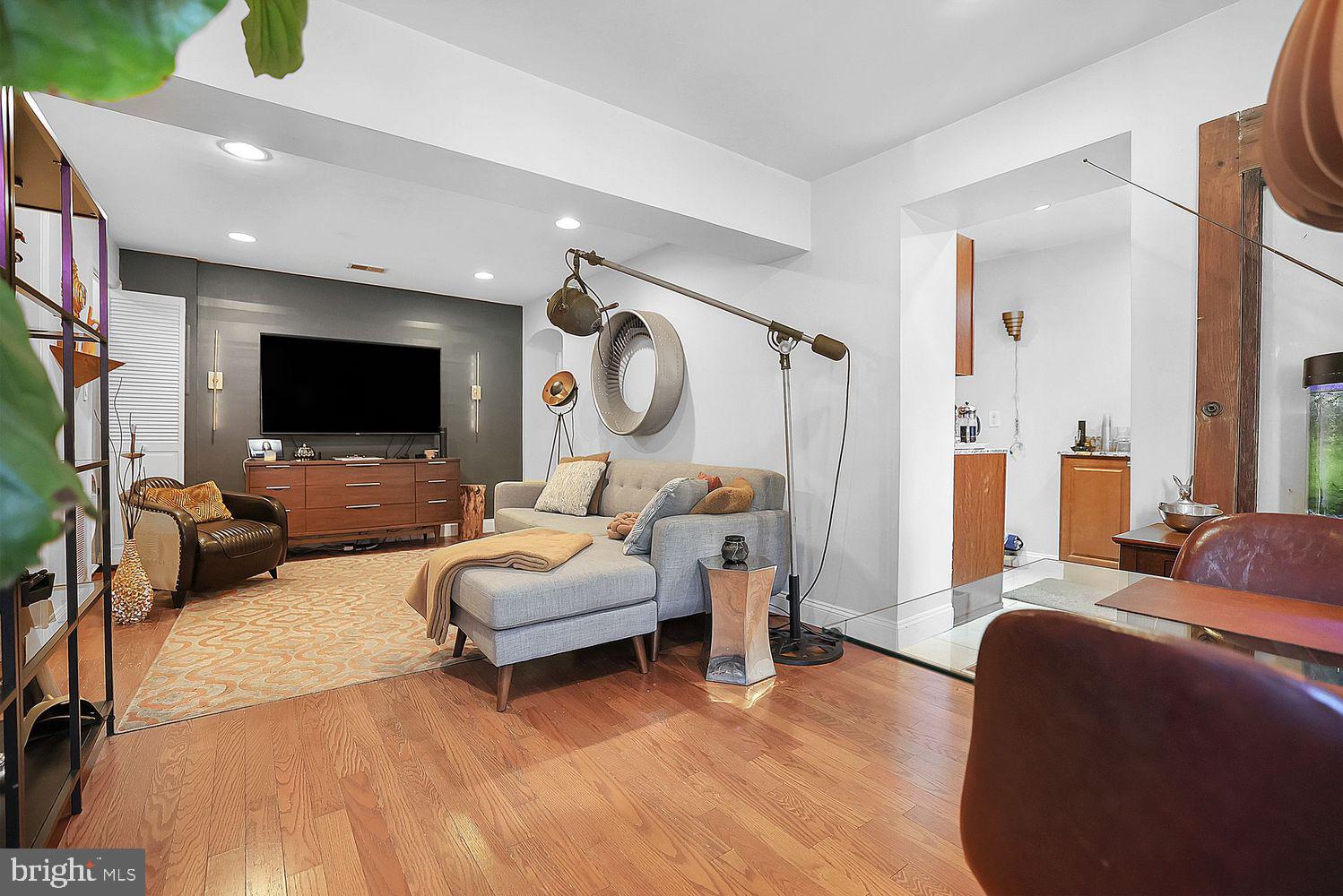 16TH STREET HEIGHTS - Residential