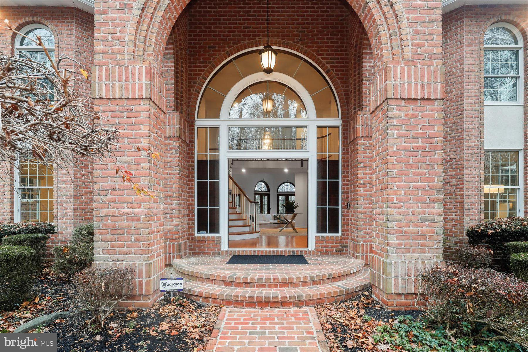 TRIADELPHIA WOODS - Residential