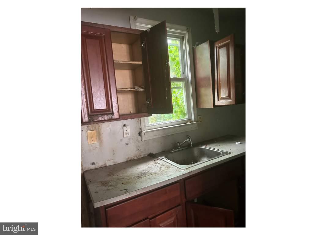 STRAWBERRY MANSION - Residential
