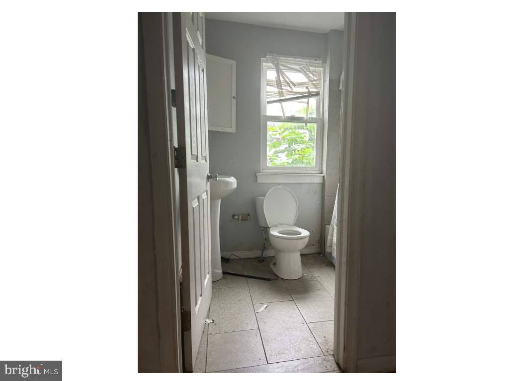STRAWBERRY MANSION - Residential