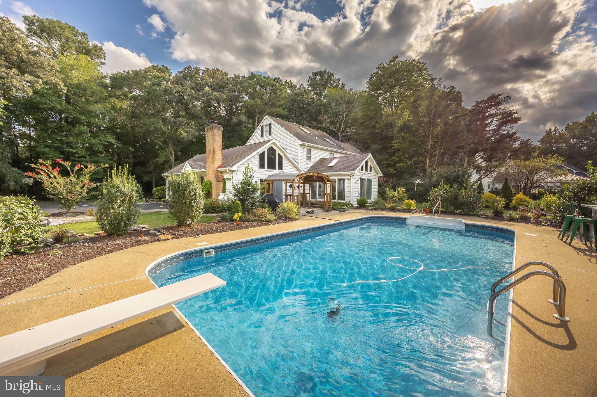 FOXCHASE - Residential