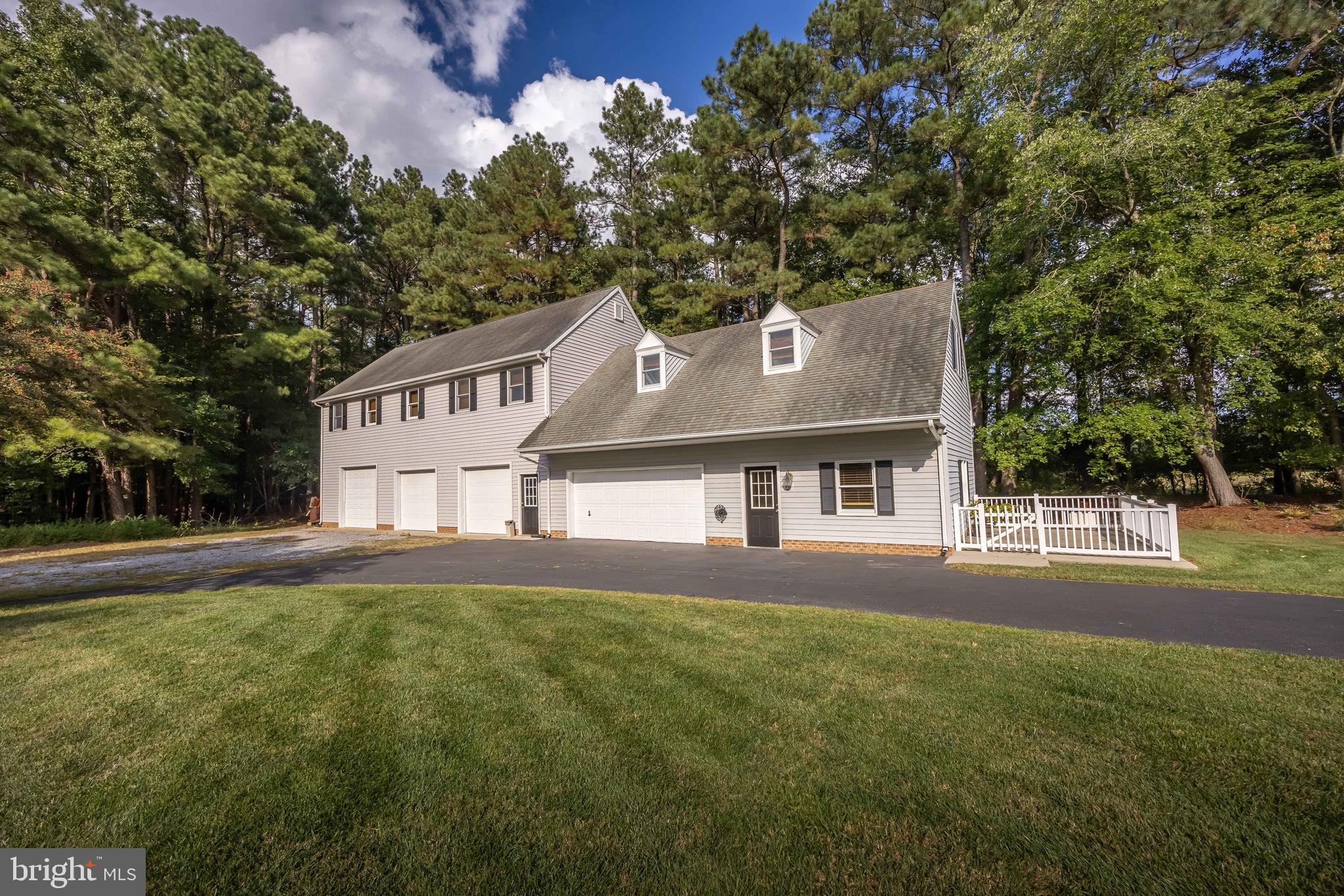 FOXCHASE - Residential