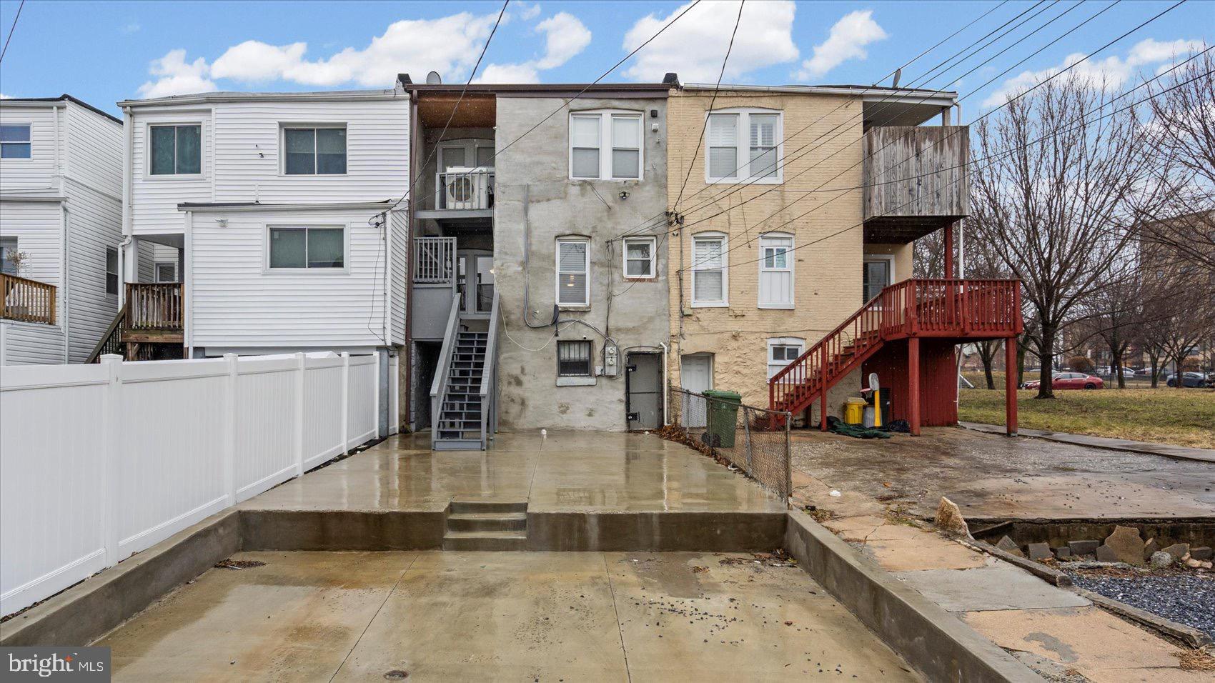 RESERVOIR HILL - Residential