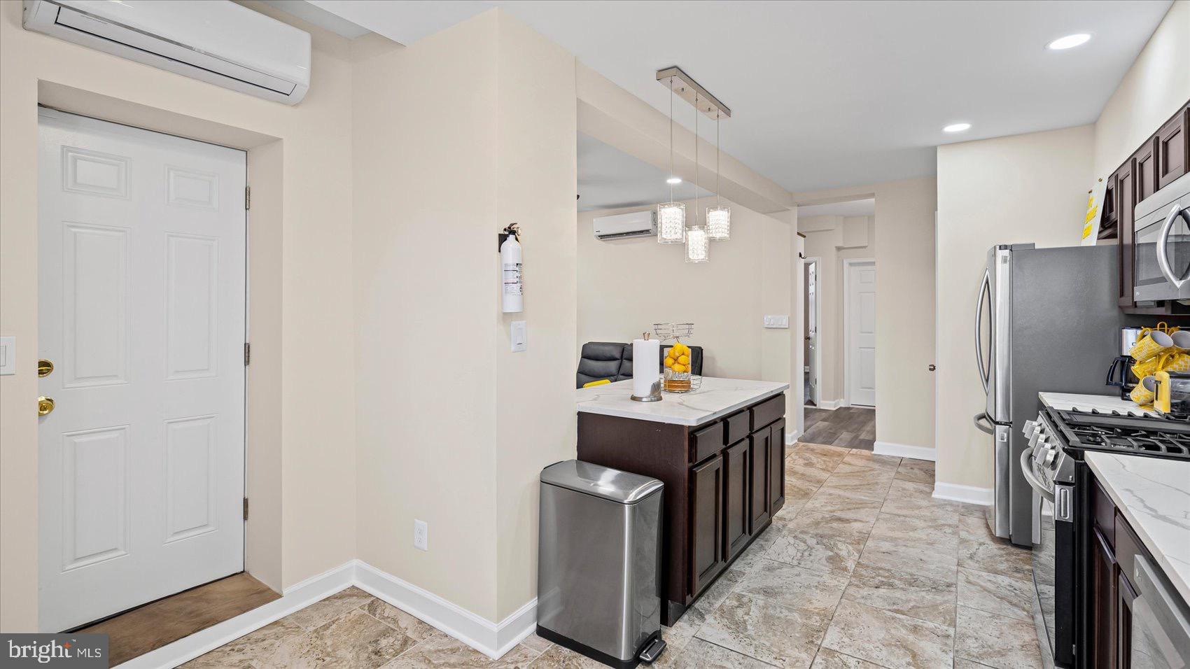RESERVOIR HILL - Residential