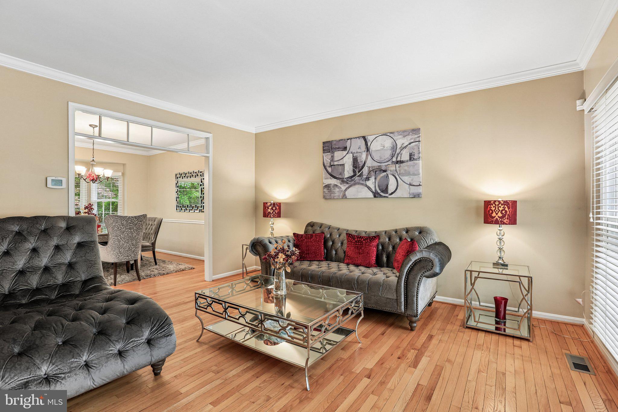 RUSSETT - Residential
