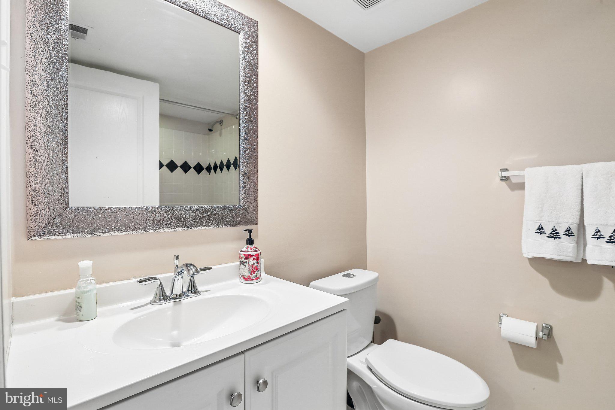 RUSSETT - Residential