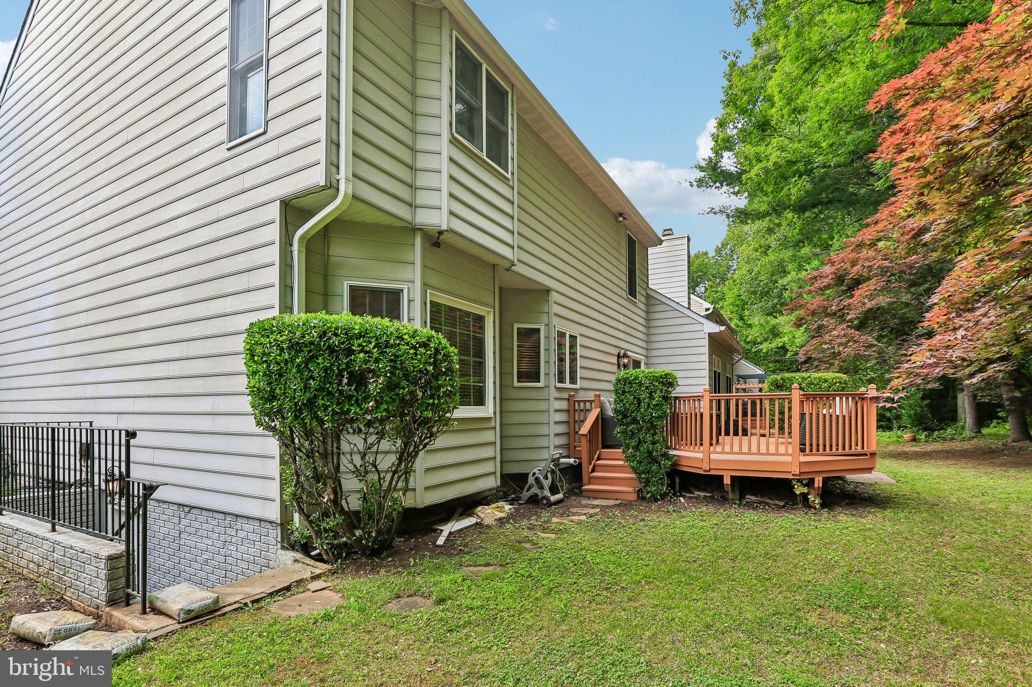 RUSSETT - Residential