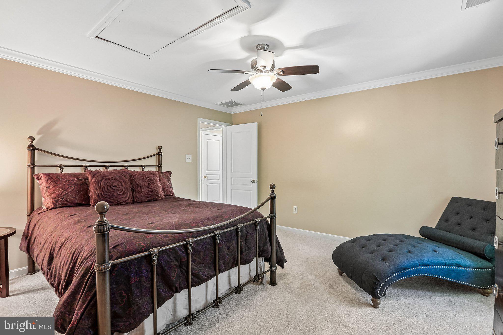 RUSSETT - Residential