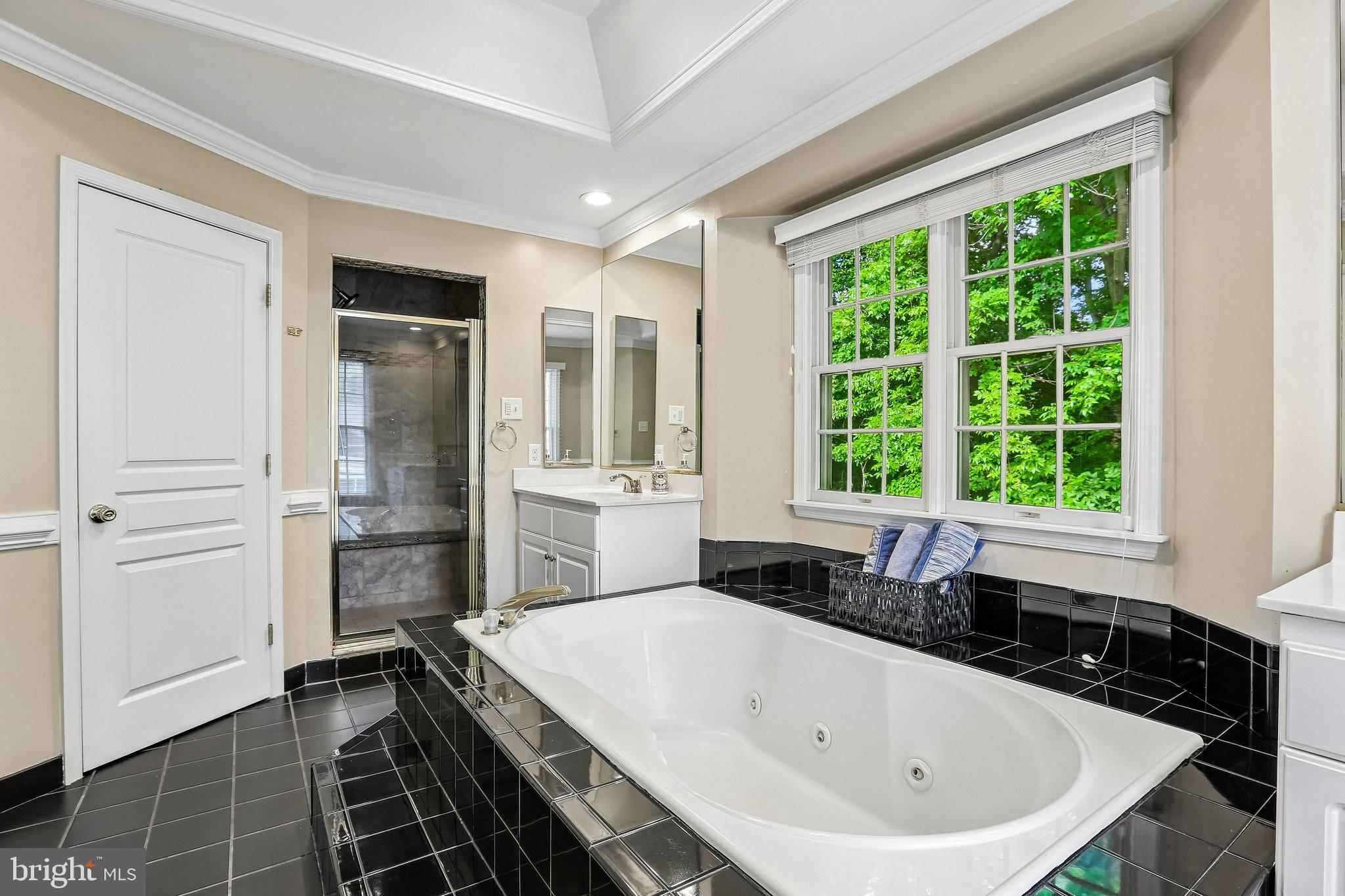 RUSSETT - Residential