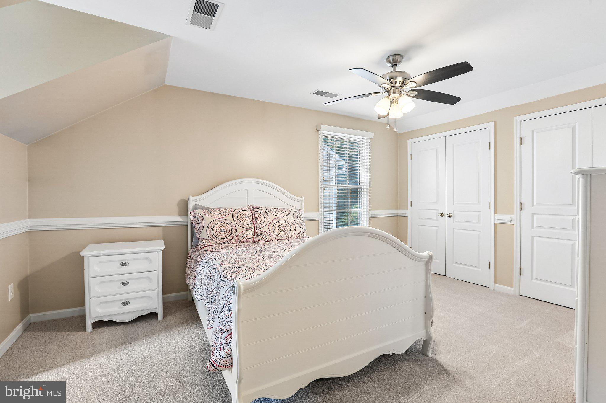 RUSSETT - Residential