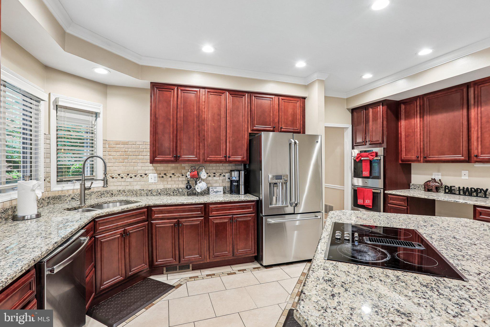 RUSSETT - Residential