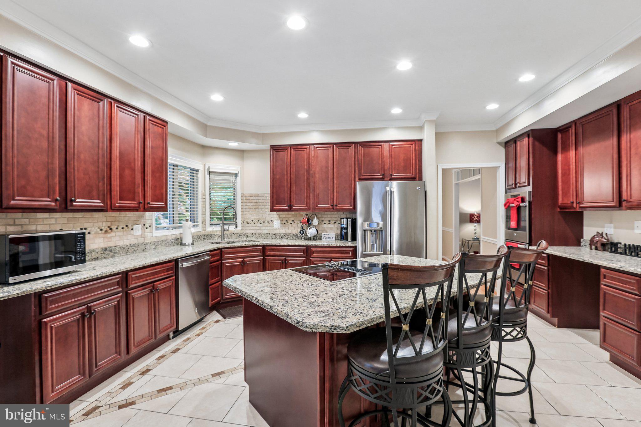 RUSSETT - Residential