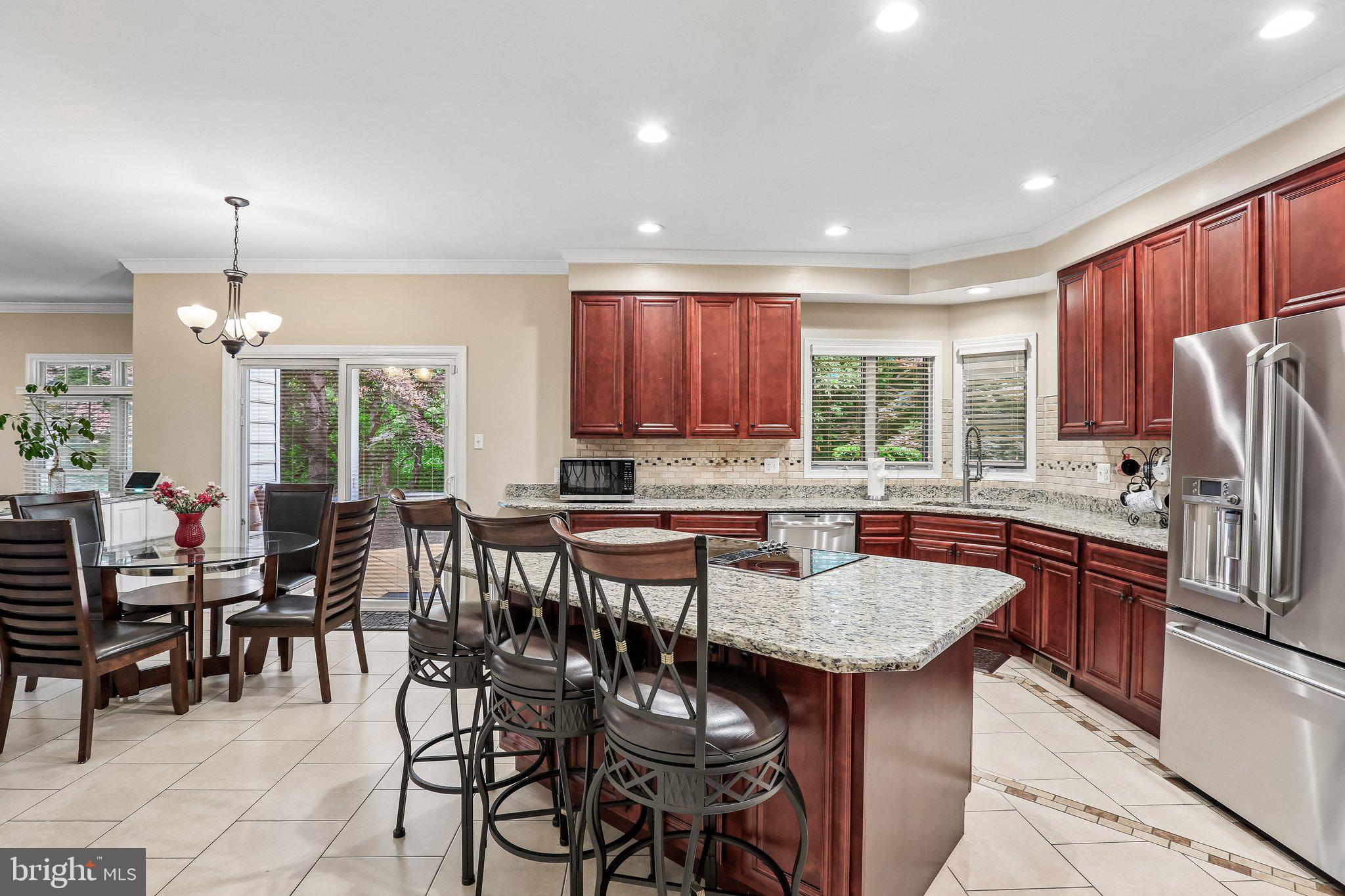 RUSSETT - Residential