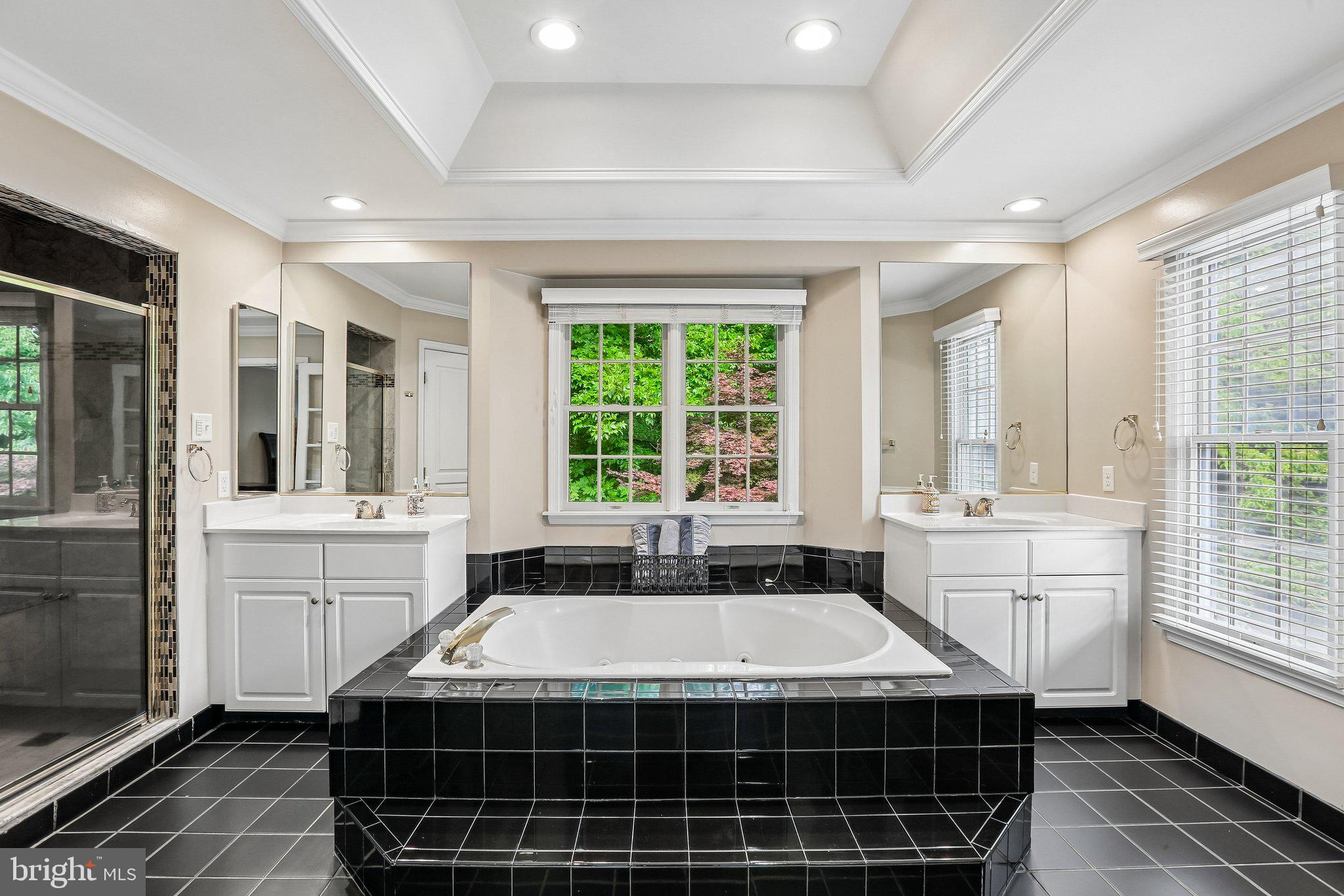RUSSETT - Residential