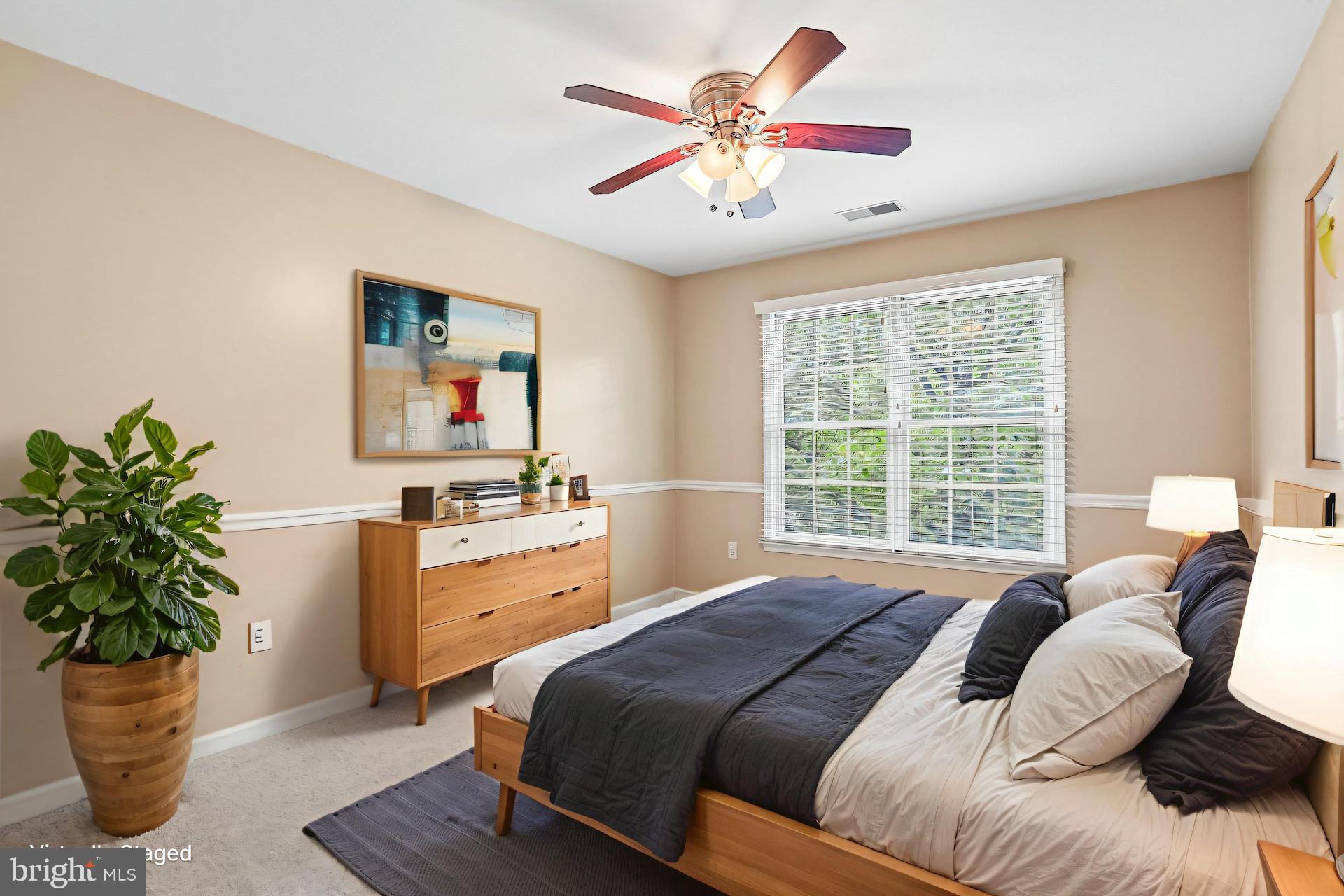 RUSSETT - Residential
