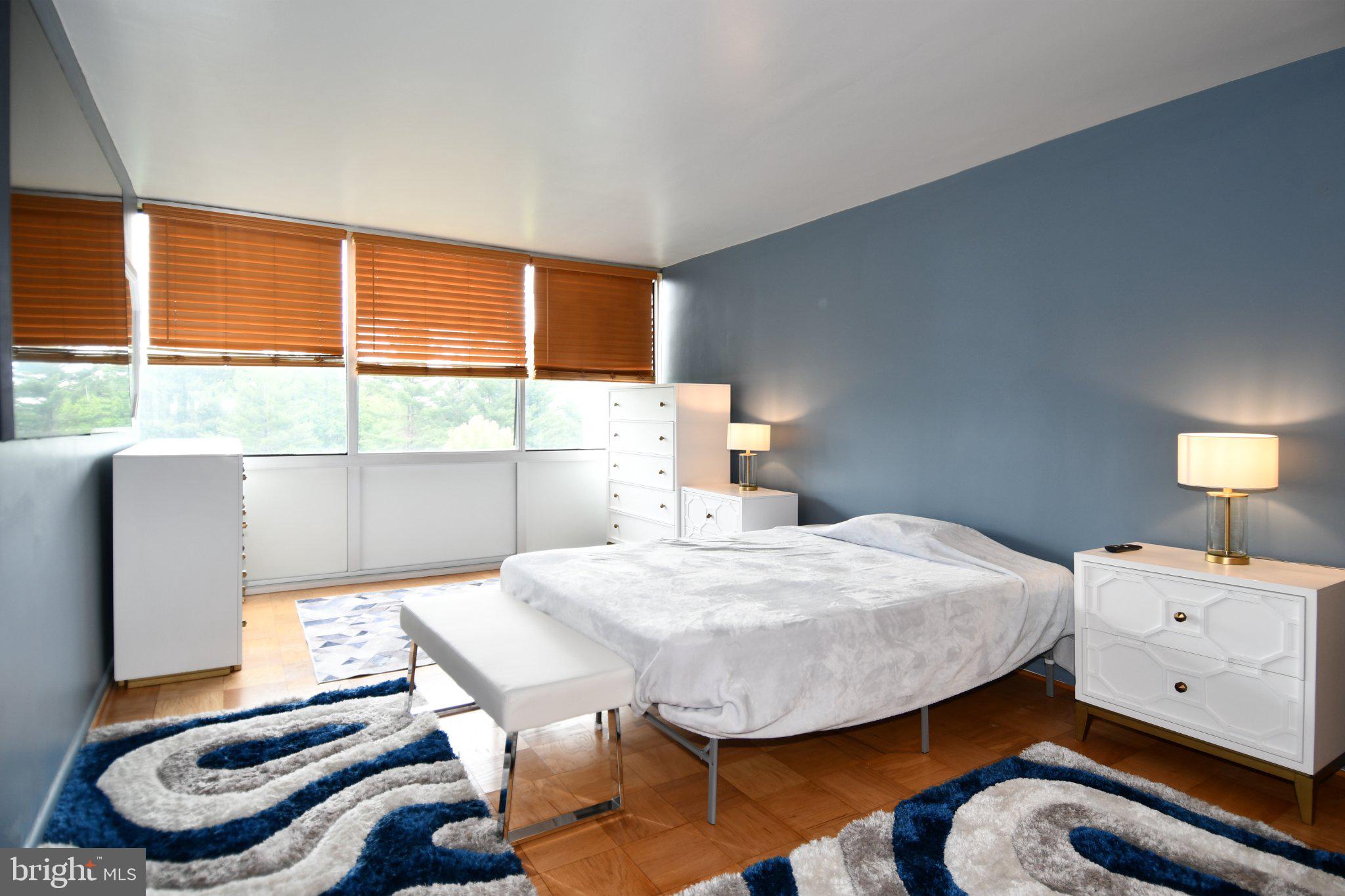 THE KENWOOD - Residential